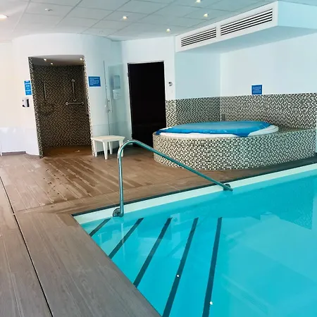 3 Bord Du T3 Piscine